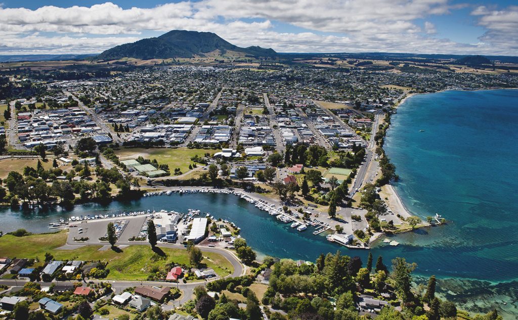 Central Plateau New Zealand Holidays