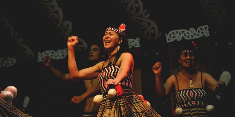 maori traditiional performance in rotorua